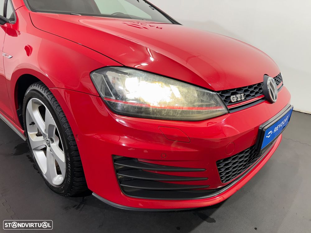 VW Golf 2.0 TSi GTi DSG - 37