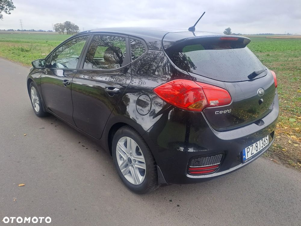 Kia Ceed 1.0 T-GDI 100 ISG Dream Team Edition - 3