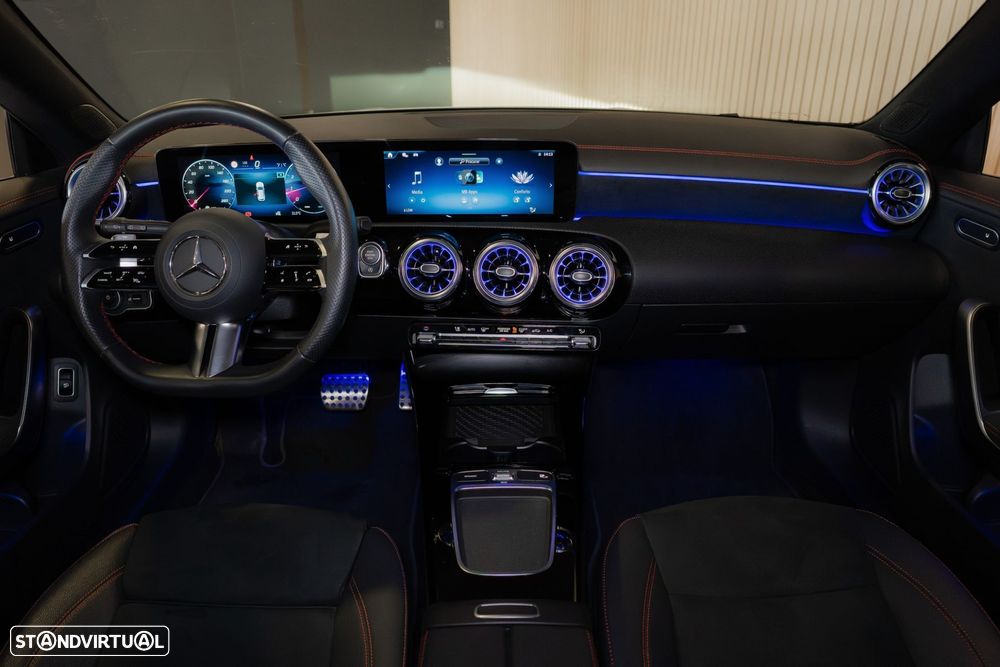 Mercedes-Benz CLA 180 7G-DCT AMG Line - 24