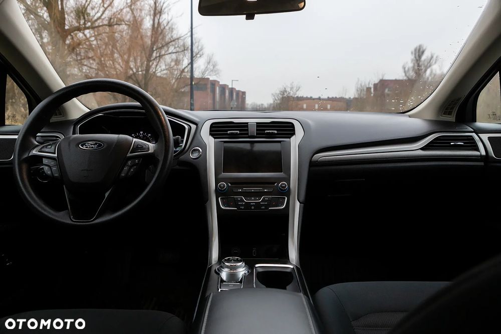 Ford Mondeo - 8