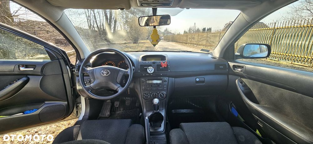 Toyota Avensis 1.8 VVT-i Sol - 10