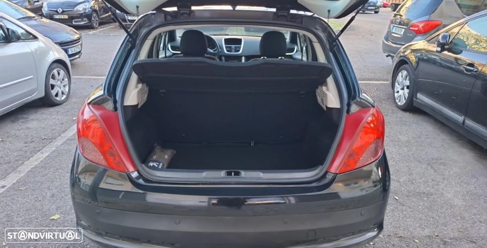 Peugeot 207 1.4 HDi Trendy - 7