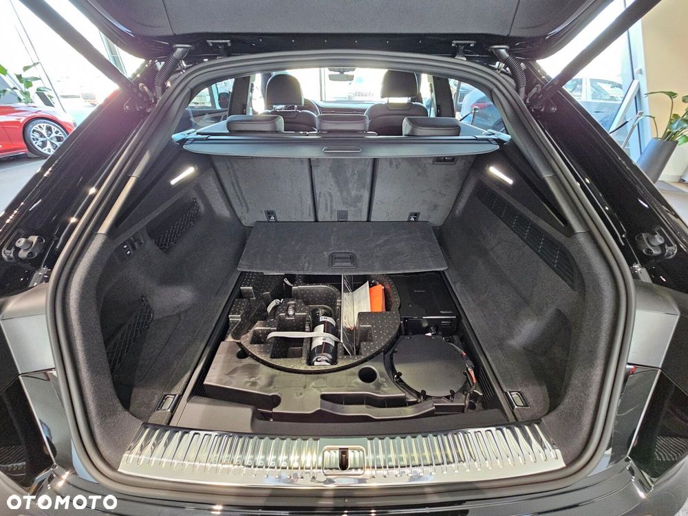 Audi Q8 - 17
