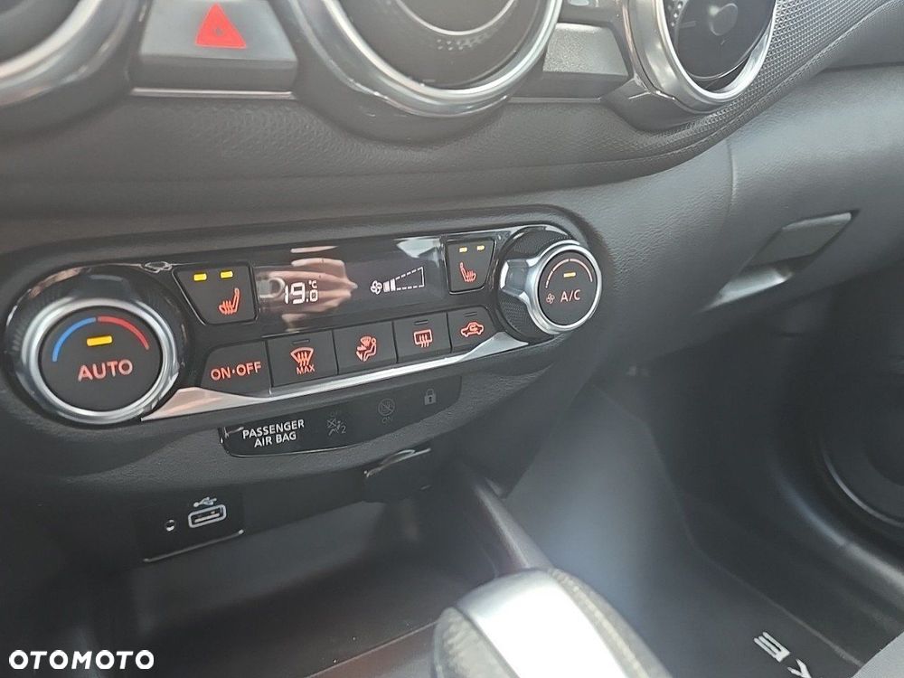 Nissan Juke 1.0 DIG-T Acenta DCT - 17