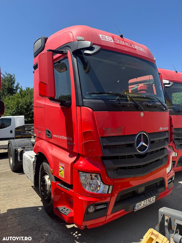 Mercedes-Benz ACTROS - 3