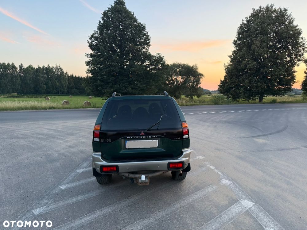 Mitsubishi Pajero Sport - 5