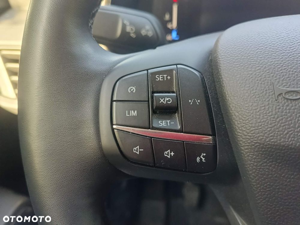 Ford Tourneo Courier 1.0 EcoBoost Trend - 31