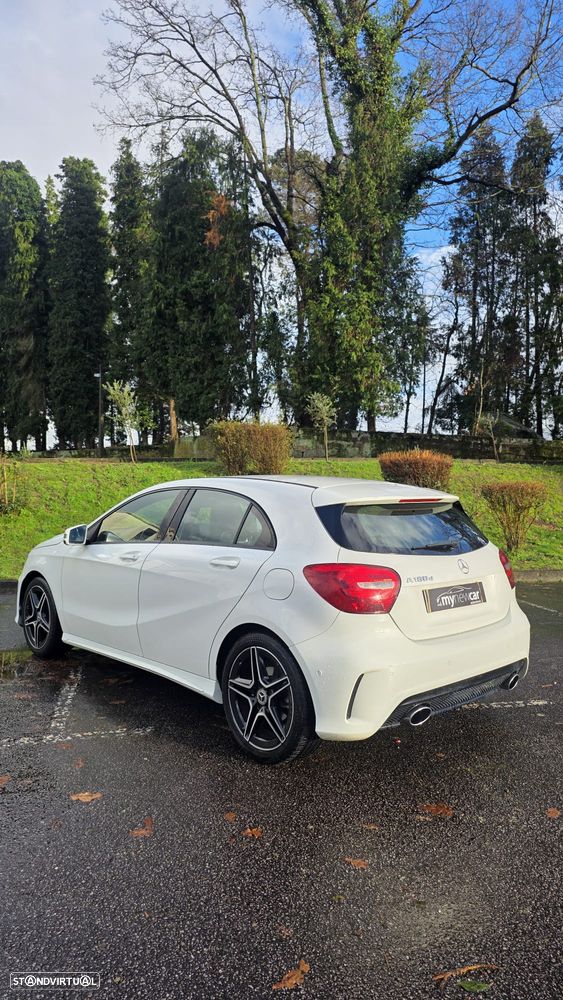 Mercedes-Benz A 180 d 7G-DCT AMG Line - 4
