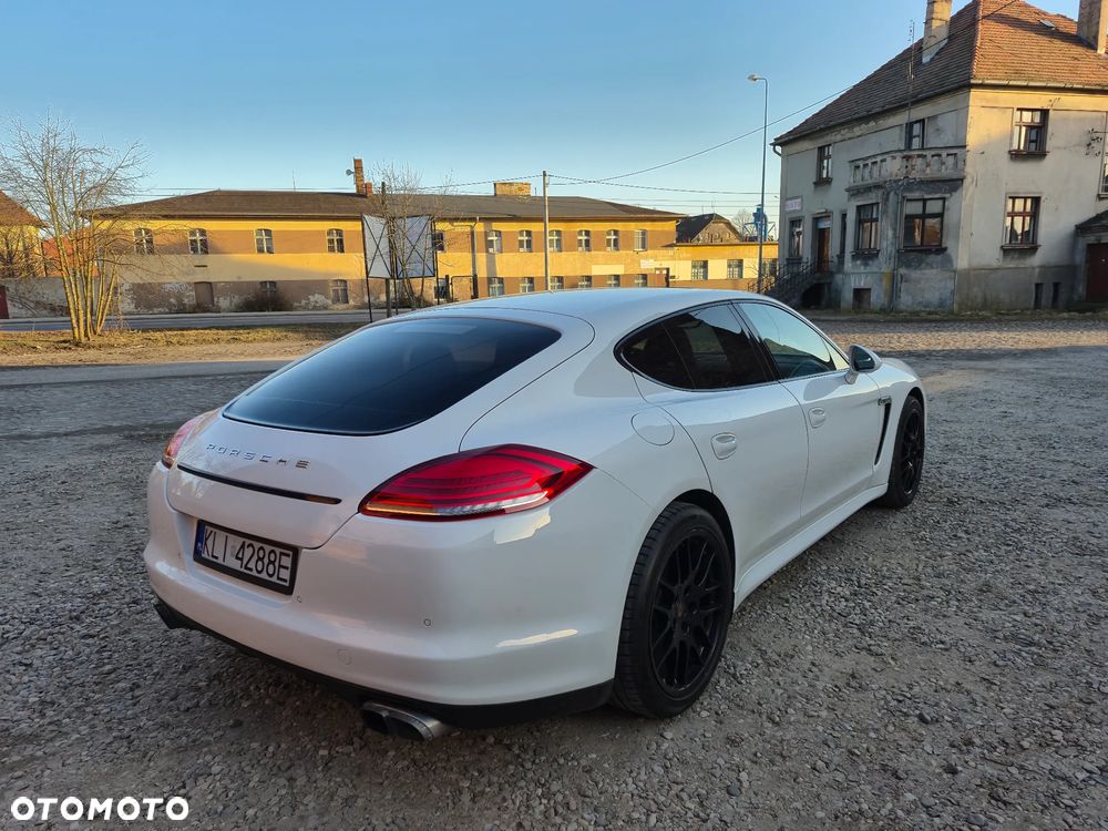 Porsche Panamera 4S PDK - 5