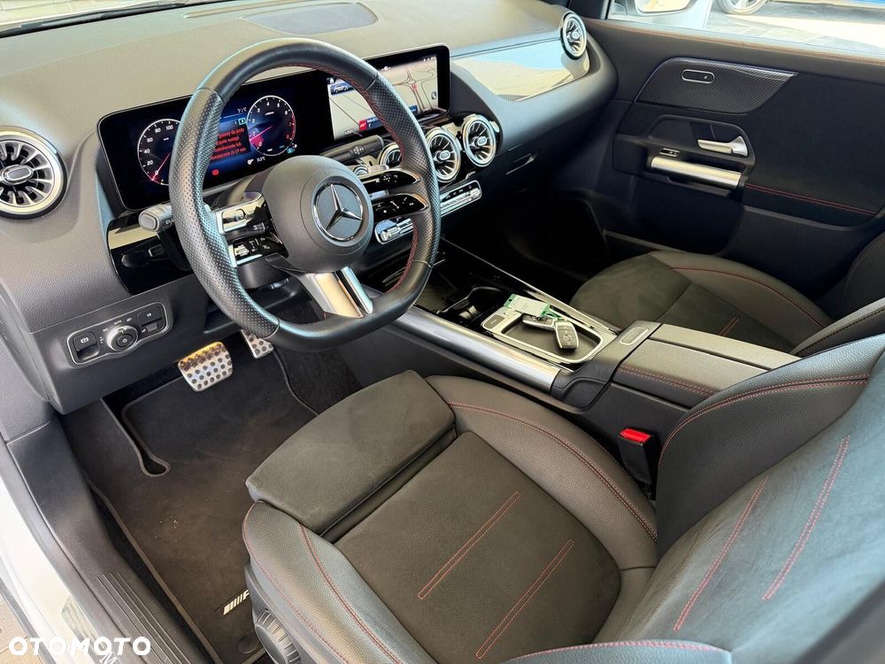 Mercedes-Benz GLA 200 AMG Line - 11