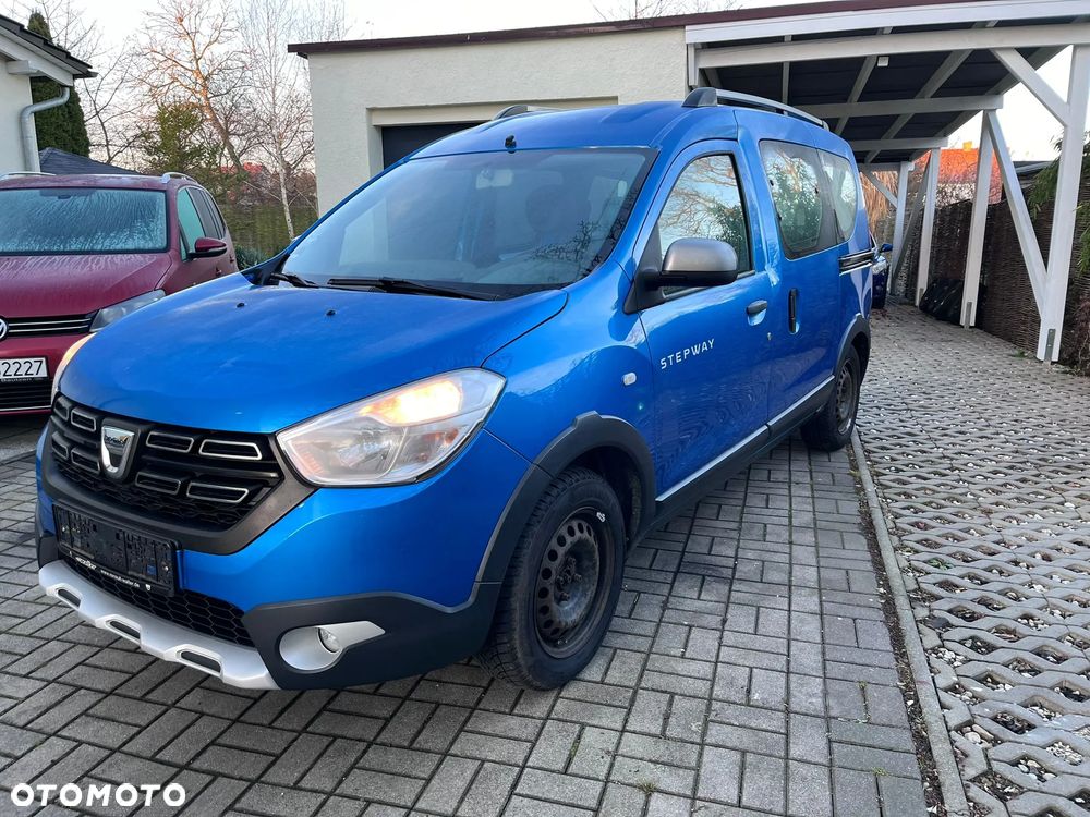 Dacia Dokker TCe 115 Stepway Celebration - 2
