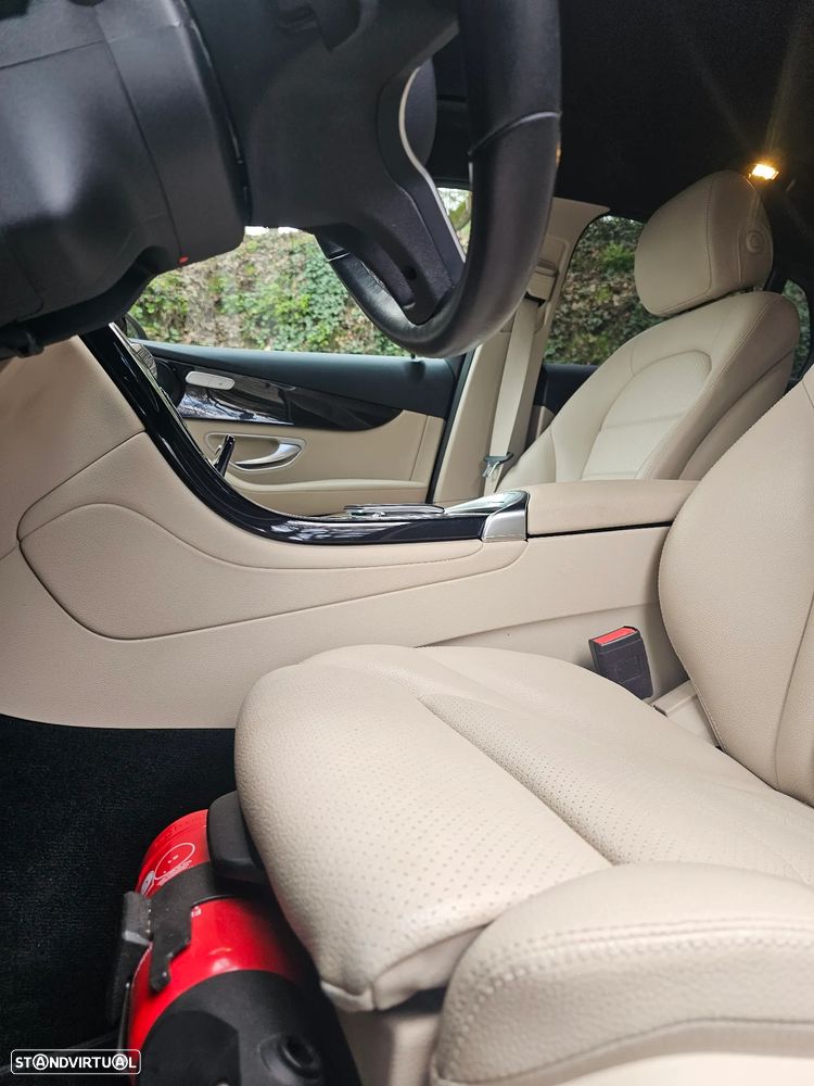 Mercedes-Benz GLC 300 e Coupé 4Matic - 14