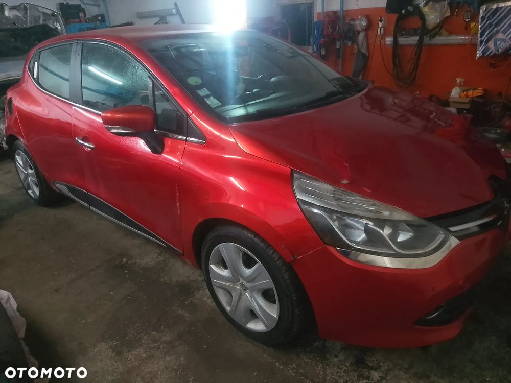 Renault Clio - 1