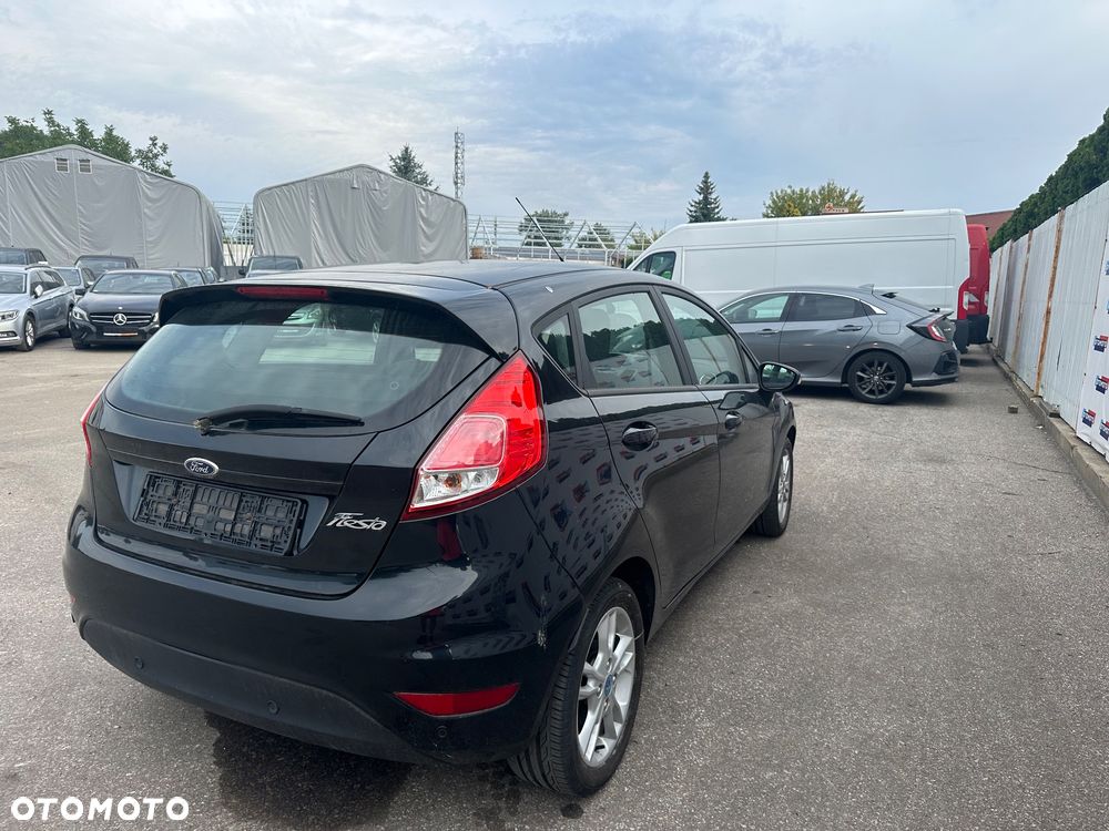 Ford Fiesta 1.5 TDCi Ambiente - 8
