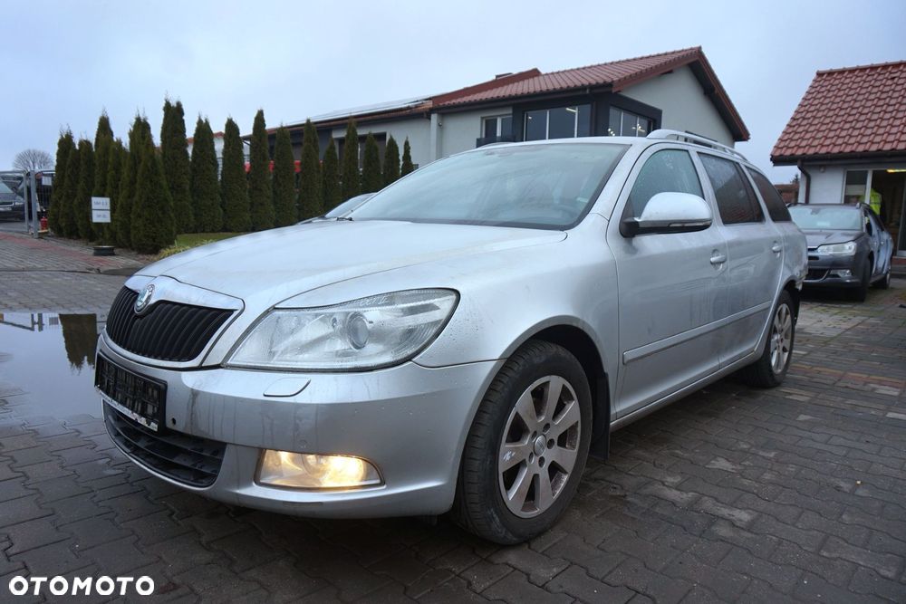 KOMPRESOR KLIMATYZACJI SPRĘŻARKA OCTAVIA II LIFT 1.4 TSI 1K0820859T SKODA 2008-2013 - 1
