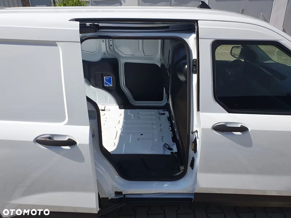 Ford Transit Courier - 9