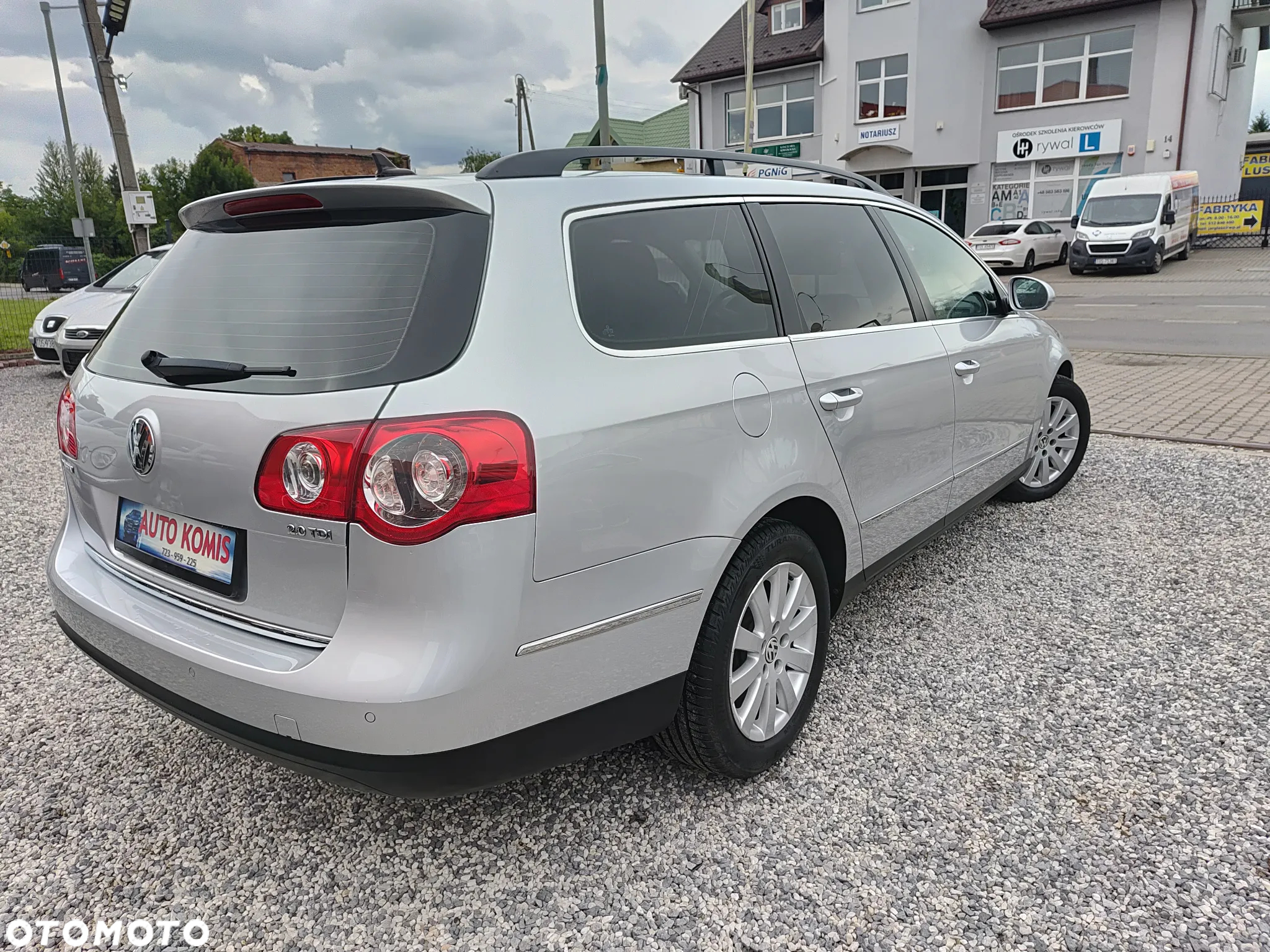 Volkswagen Passat 2.0 TDI Comfortline - 5