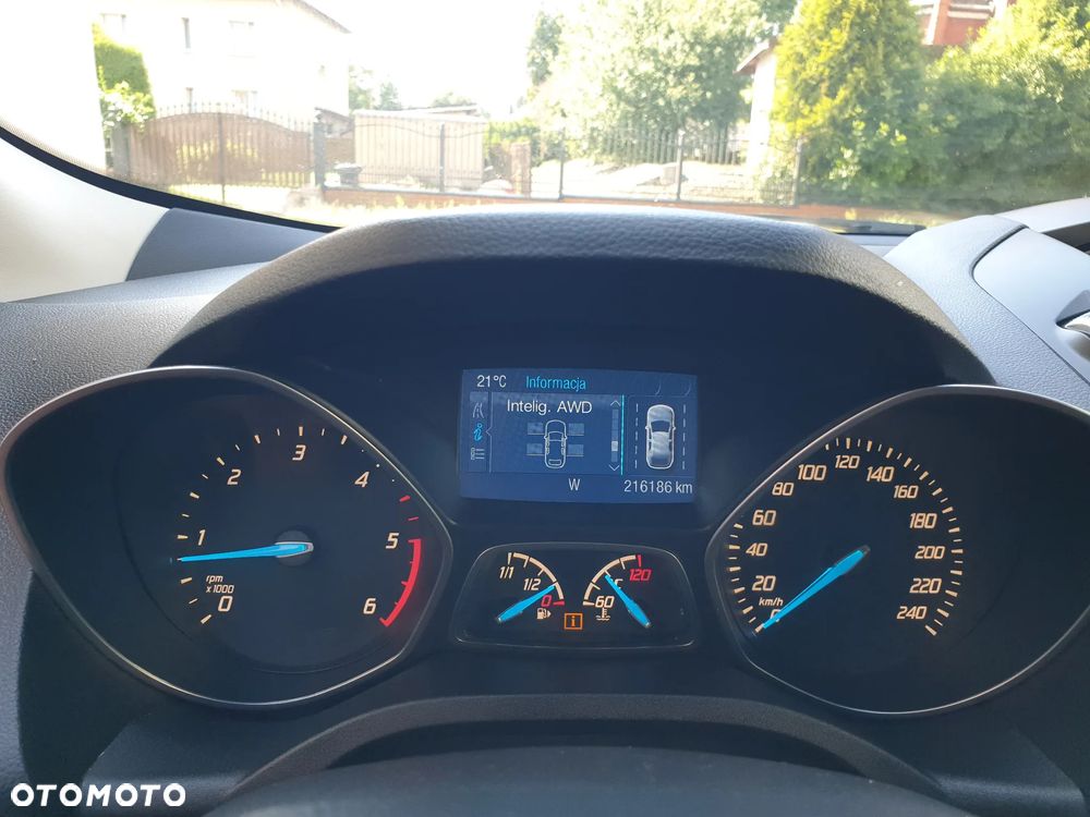 Ford Kuga 2.0 TDCi 4x4 Titanium - 25