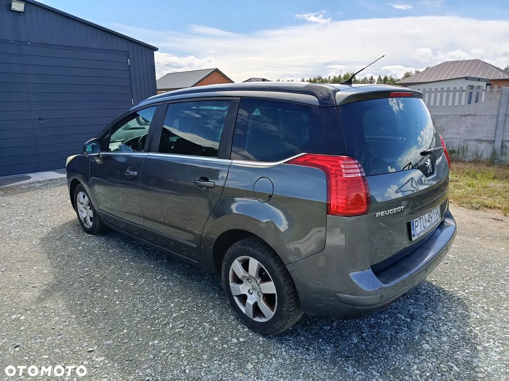 Peugeot 5008 2.0 HDi Family 7os - 7