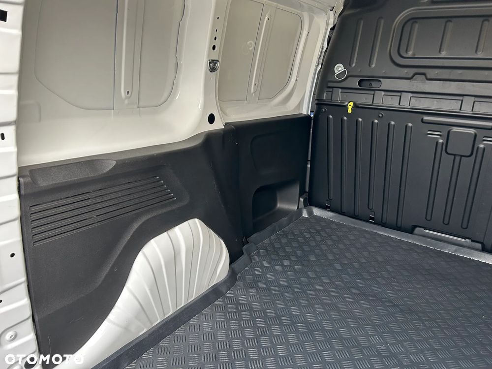 Citroën BERLINGO - 16