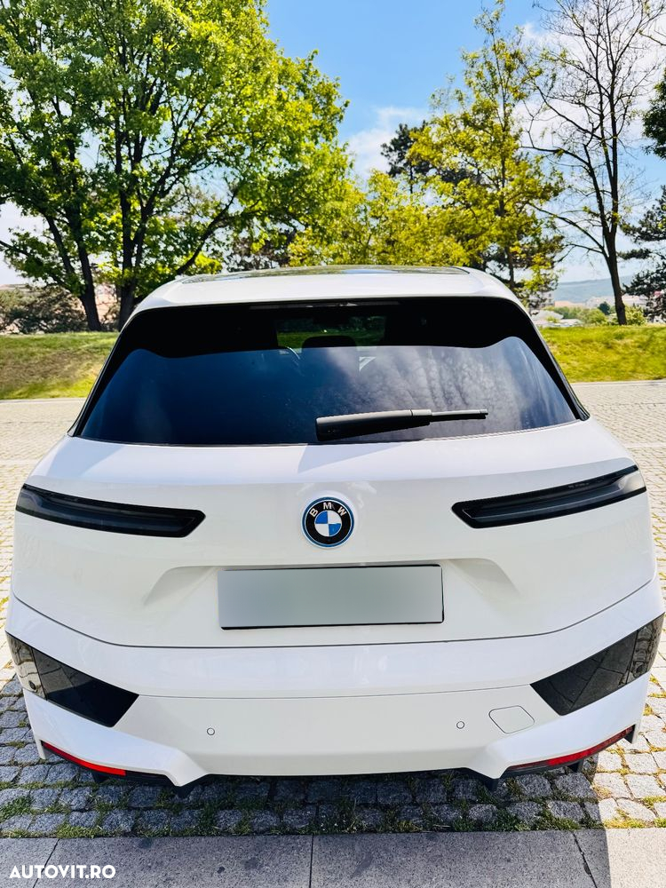 BMW iX xDrive40 - 3