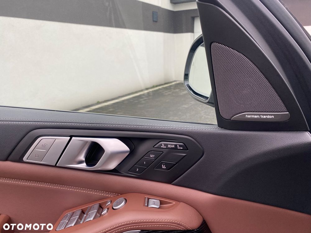 BMW X7 - 36