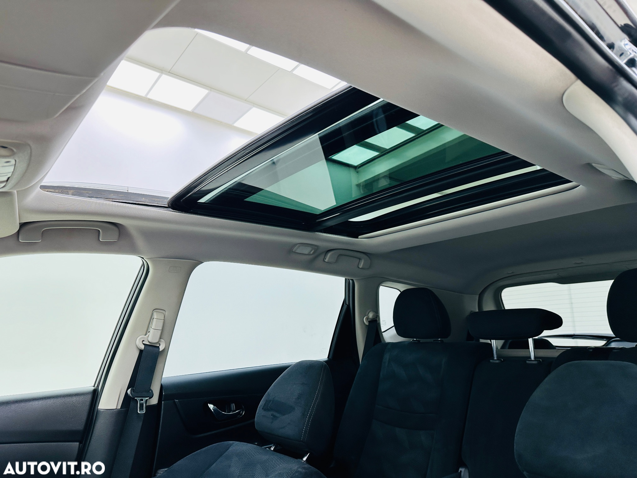 Nissan X-Trail - 40