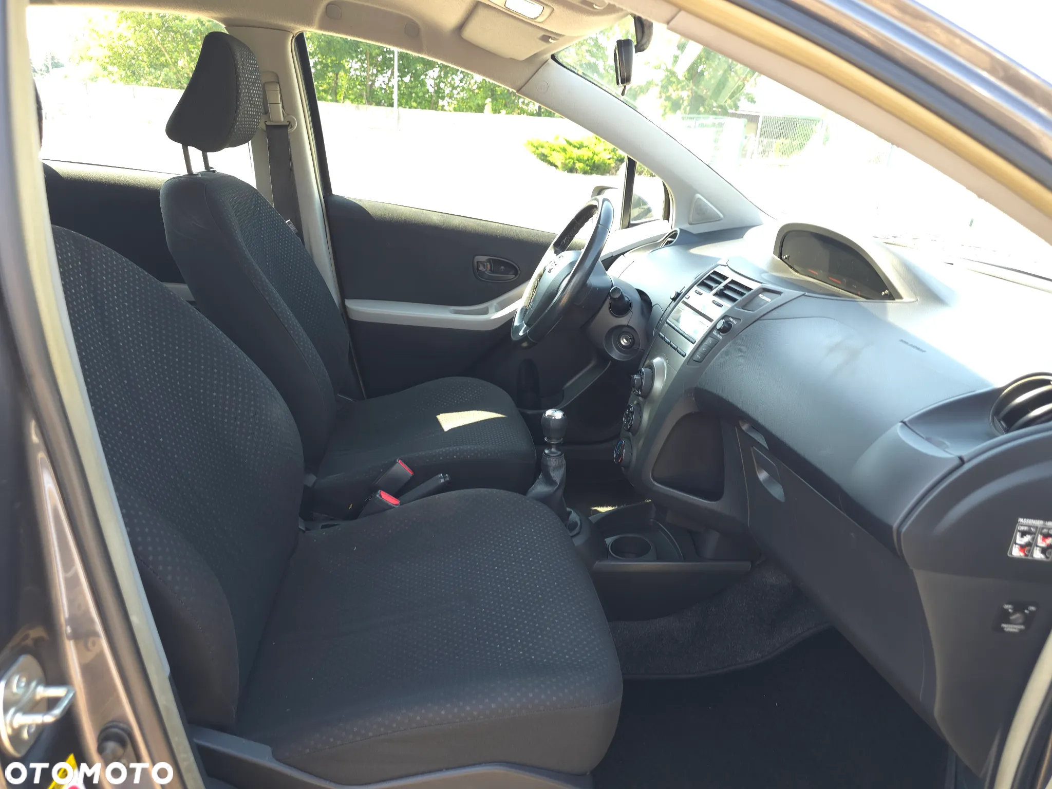 Toyota Yaris 1.33 Premium - 15