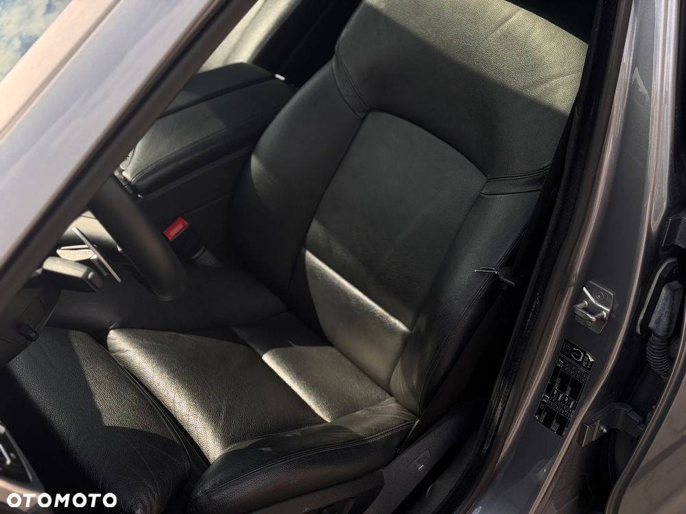 BMW Seria 5 535d Sport-Aut - 23