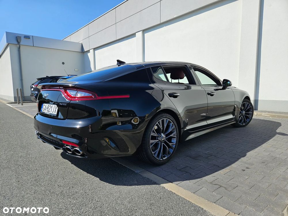 Kia Stinger 2.0 T-GDI GT Line - 4