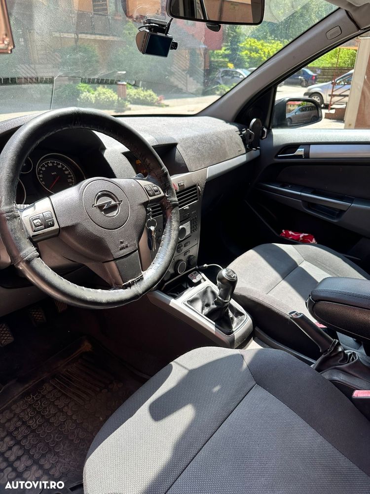 Opel Astra 2.0 TDi Comfort - 2