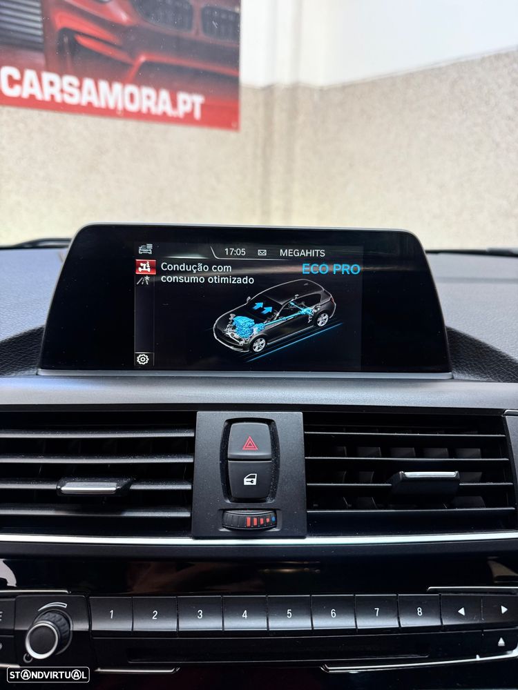 BMW 116 d Pack M - 32