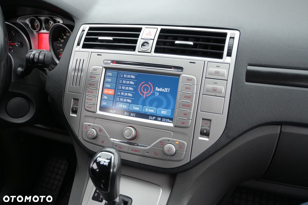 Ford Kuga 2.0 TDCi 4x4 Titanium - 25