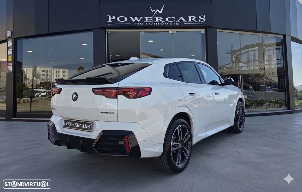 BMW iX2 eDrive20 Pack Desportivo M Pro - 7