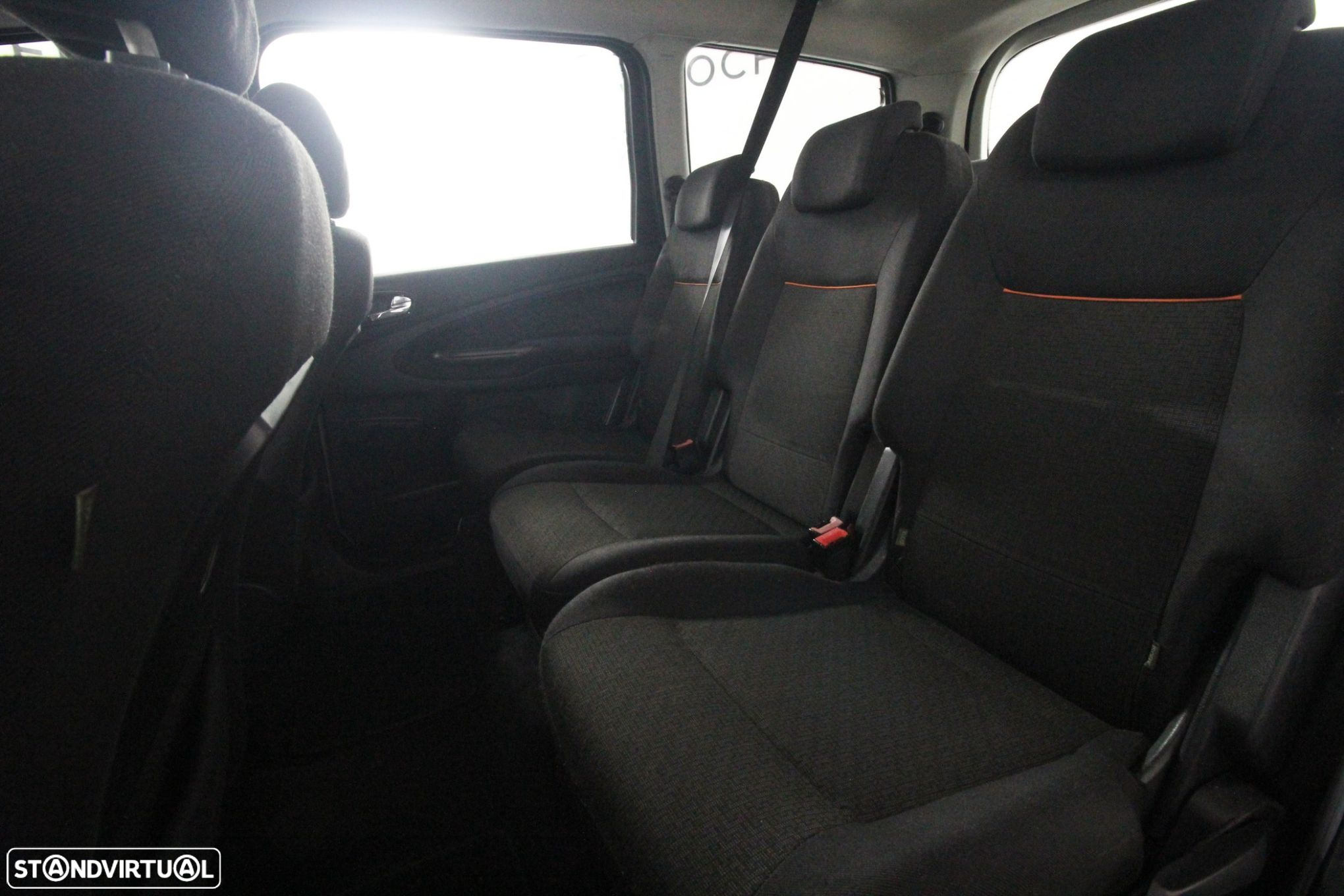 Ford Galaxy 1.8 TDCi Ghia - 17