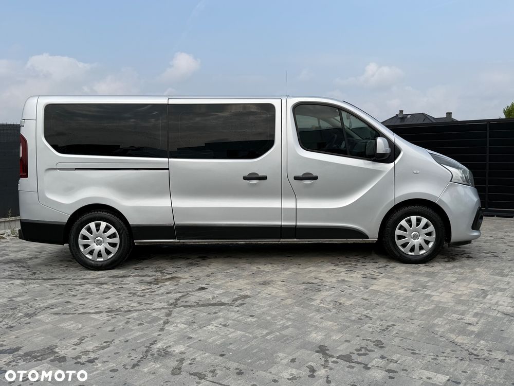 Renault Trafic 2017 photo 4