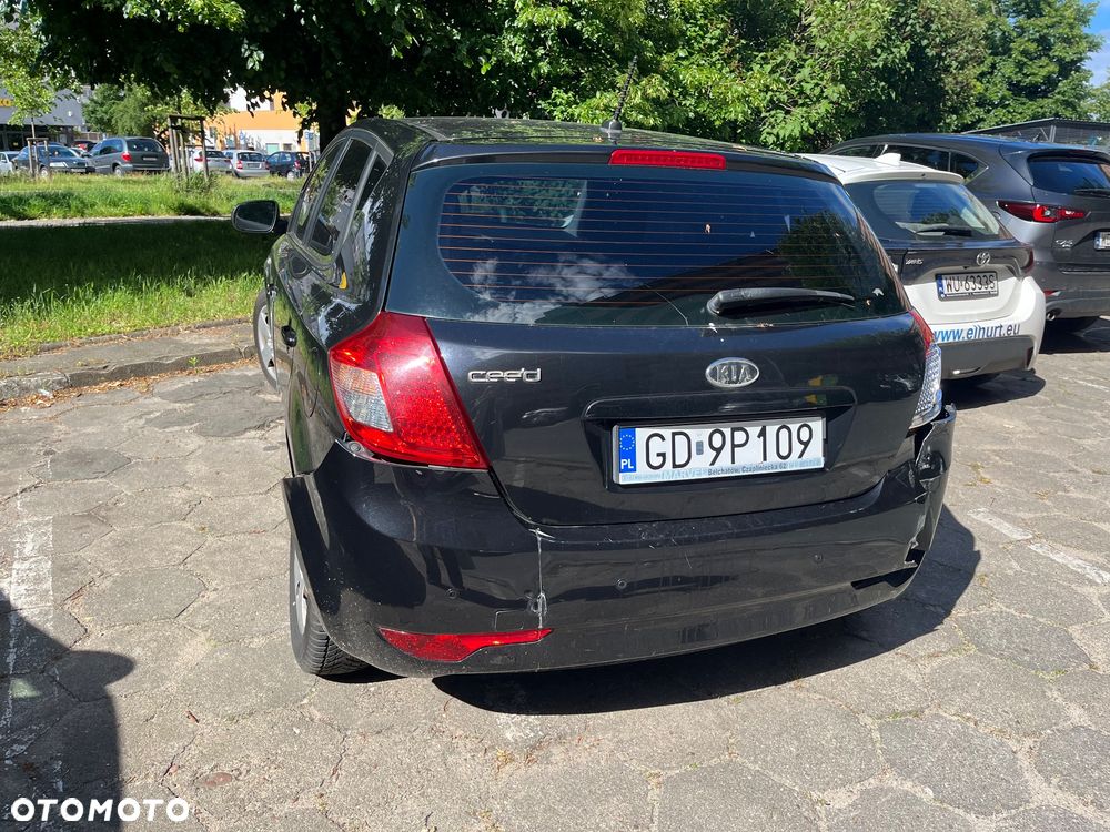 Kia Ceed 1.4 M - 10