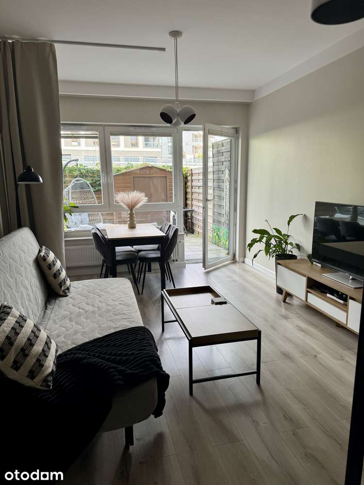 2 pokoje z prywatnym ogrodem 32,53 m² | Bartąg – Tęczowy Las