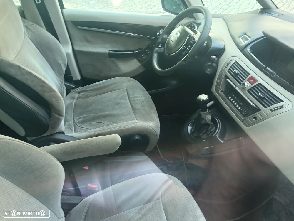 Citroën C4 Grand Picasso 1.6 HDi Exclusive - 35