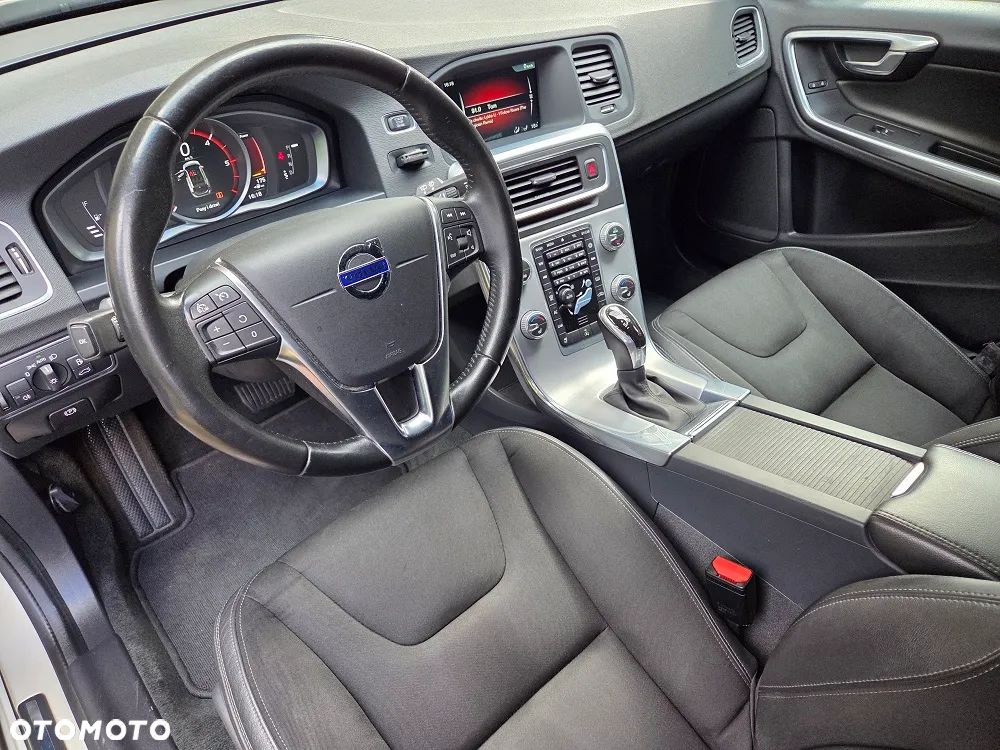 Volvo V60 Cross Country D4 Geartronic - 15