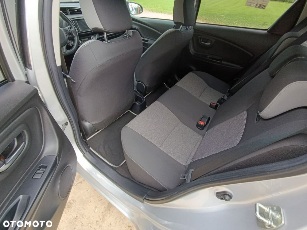 Toyota Yaris - 13