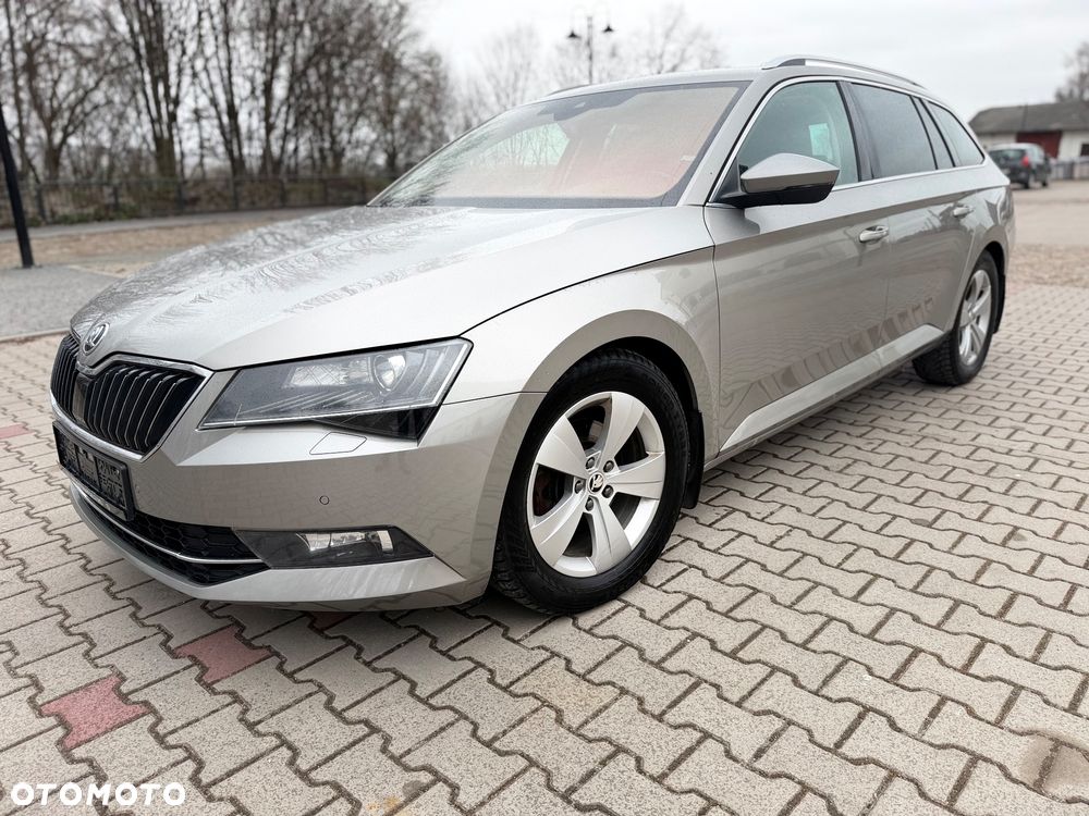 Skoda Superb 2.0 TDI 4x4 DSG Premium Edition - 32