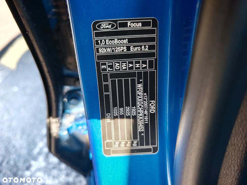 Ford Focus 1.0 EcoBoost Start-Stopp-System ST-LINE STYLE - 38
