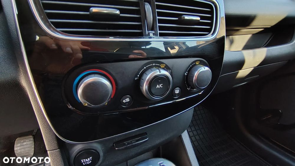 Renault Clio 1.2 16V Alize - 22