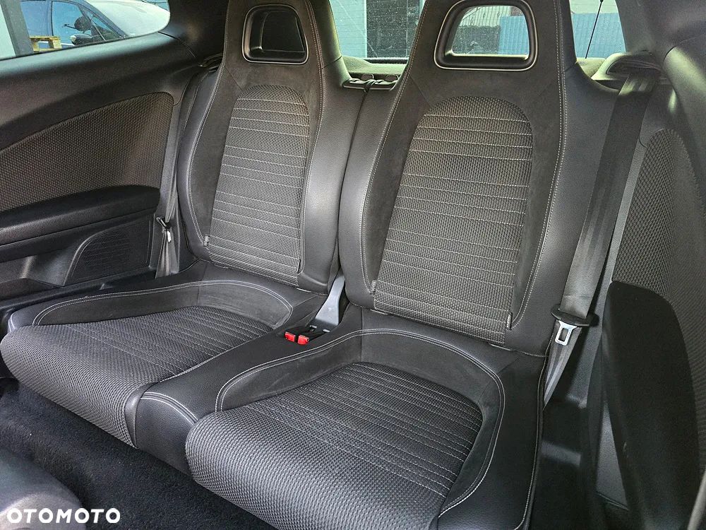 Volkswagen Scirocco 2.0 TDI Edition - 16