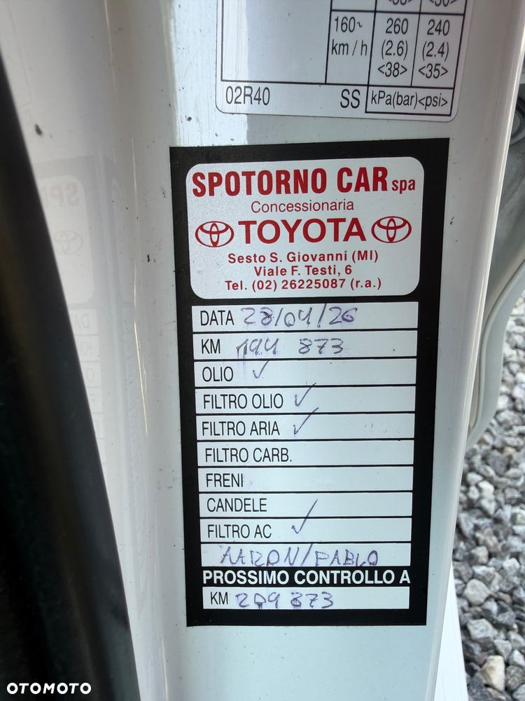 Toyota Corolla 2.0 Hybrid Executive - 23