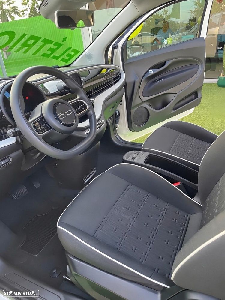 Fiat 500e Action - 9
