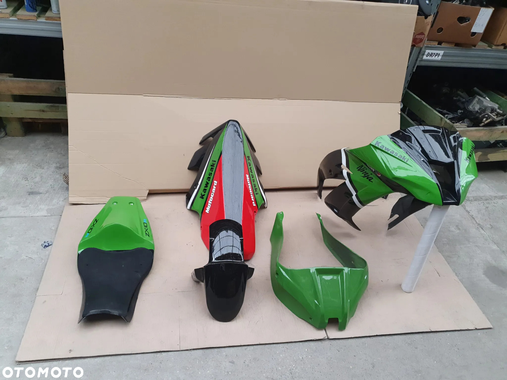 Kawasaki ZX-10R 1000 Ninja (2011 - 2015) KOMPLET OWIEWEK TOROWYCH! LAMINAT! CZASZA BOK ZADUPEK OGON  BARDZO ŁADNE! - 2