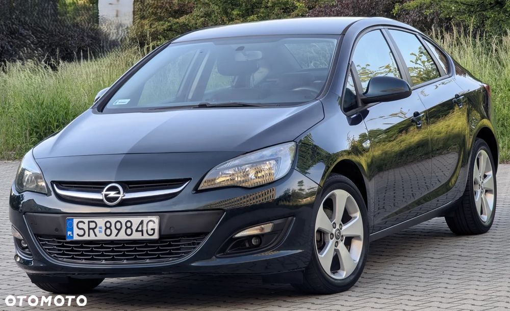 Opel Astra 1.6 Enjoy - 24