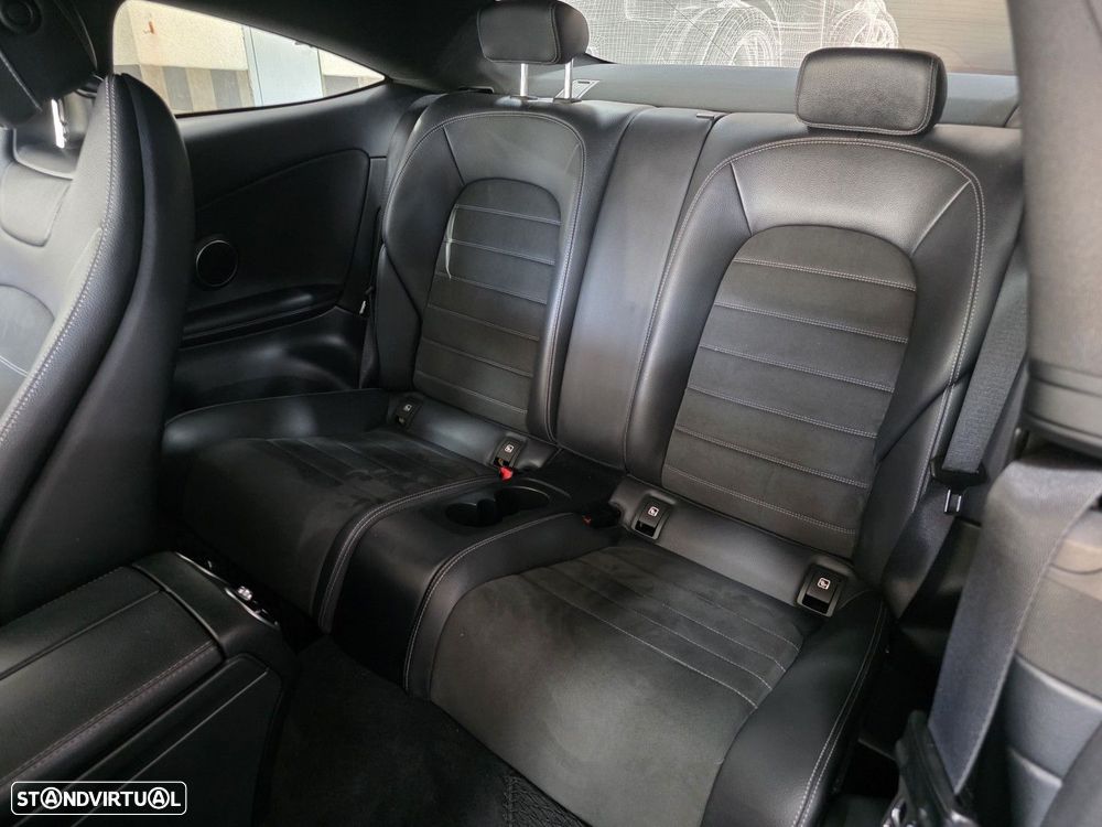 Mercedes-Benz C 200 - 11